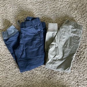 🎉Bundle🎉 2 pairs of Cat & Jack Boys’ pants, size 4T